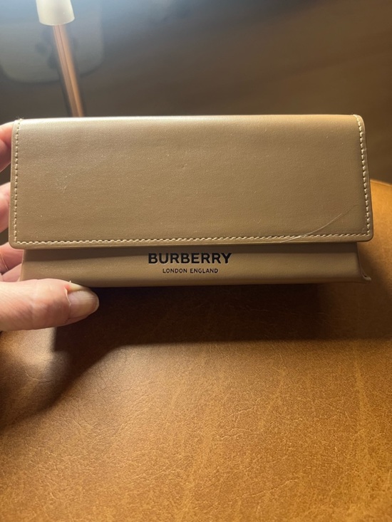 Burberry Accessories - Burberry Eyeglasses Case Tan Foldover Soft Case Pristine Condition